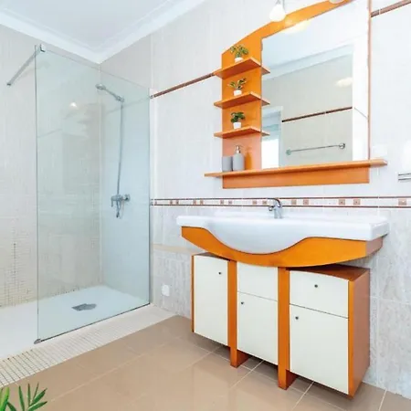 Surfinn Figueira Da Foz Bed and Breakfast *